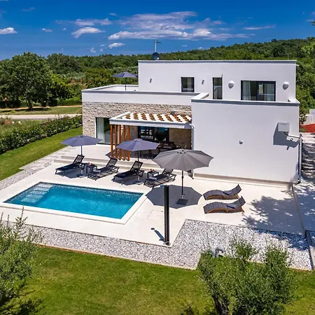 Zanetta Pet Friendly Near Porec For 6 People With Sea View & Private Pool * مراسي