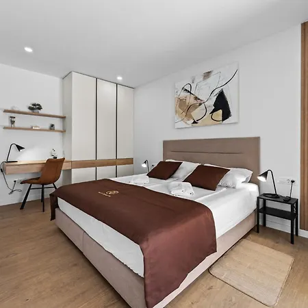Zanetta Pet Friendly Near Porec For 6 People With Sea View & Private Pool فيلة مراسي