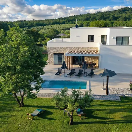 Zanetta Pet Friendly Near Porec For 8 People With Sea View & Private Pool *