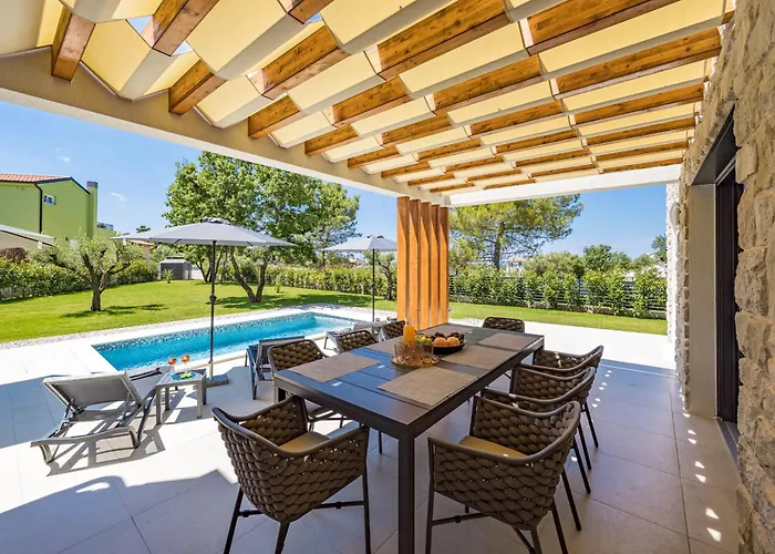 Zanetta Pet Friendly Near Porec For 6 People With Sea View & Private Pool * Marasi