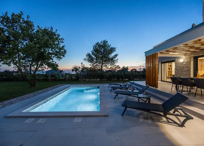Zanetta Pet Friendly Near Porec For 6 People With Sea View & Private Pool