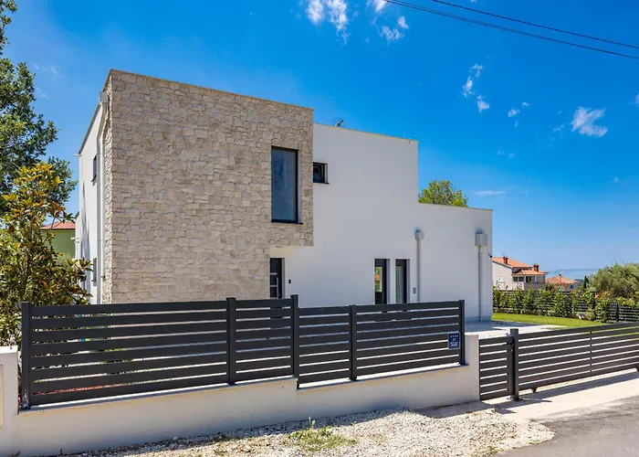 Zanetta Pet Friendly Near Porec For 6 People With Sea View & Private Pool * Marasi
